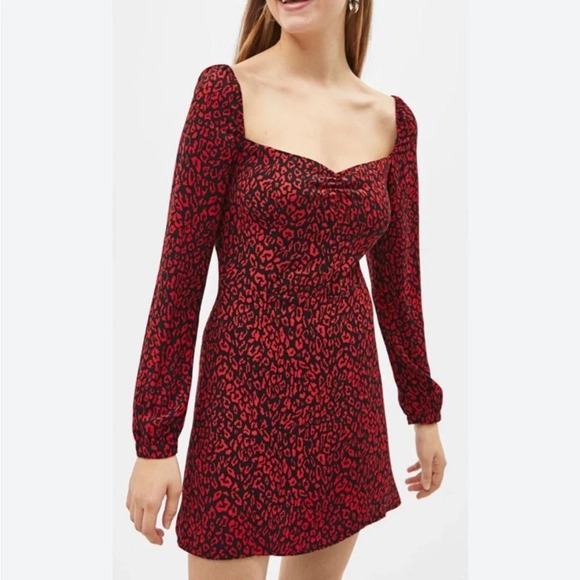 ⭐️ Women Leopard Print Mini Dress, Black and Red - Picture 1 of 5